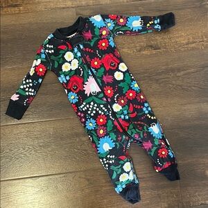 ☘️ 3 for 33 ☘️ Hanna Andersson Floral PJ’s, size 12-18 months